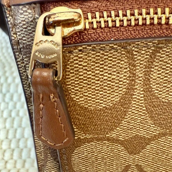 Coach Slim Envelope Wallet - Picture 3 of 6